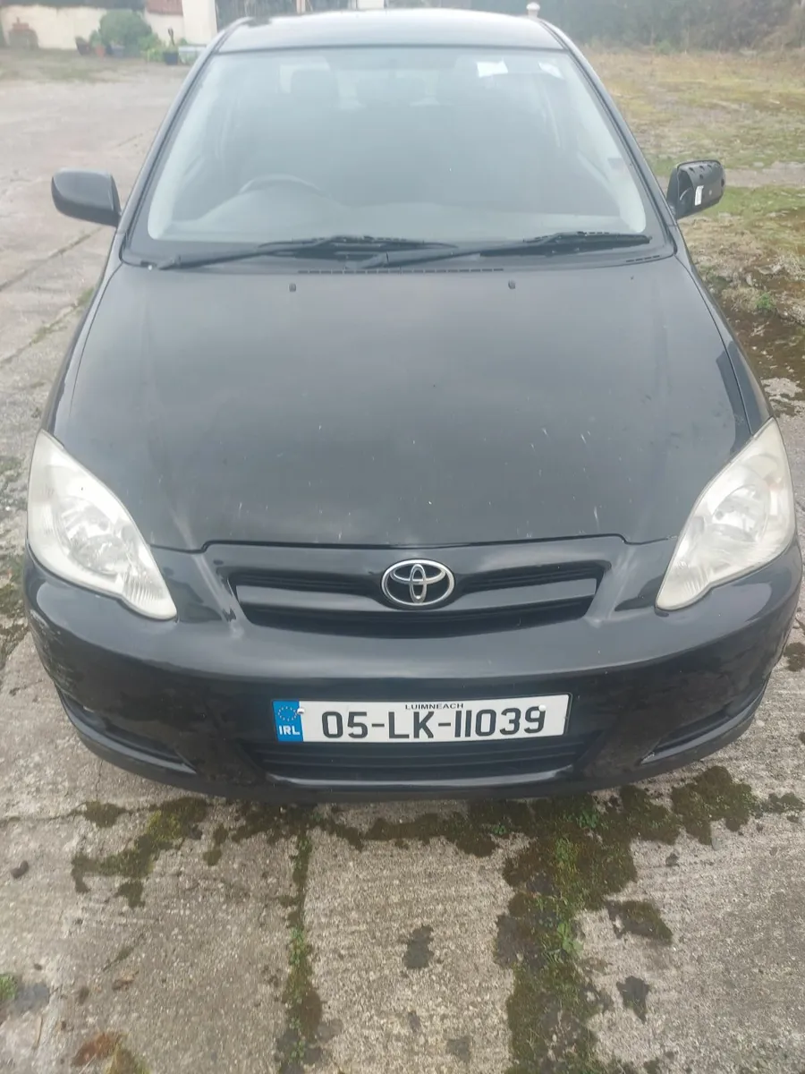 Toyota Corolla 2005 - Image 1