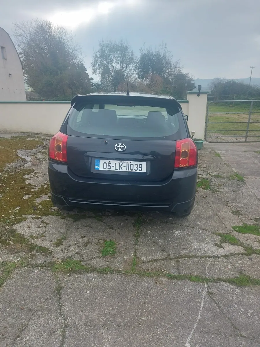 Toyota Corolla 2005 - Image 2