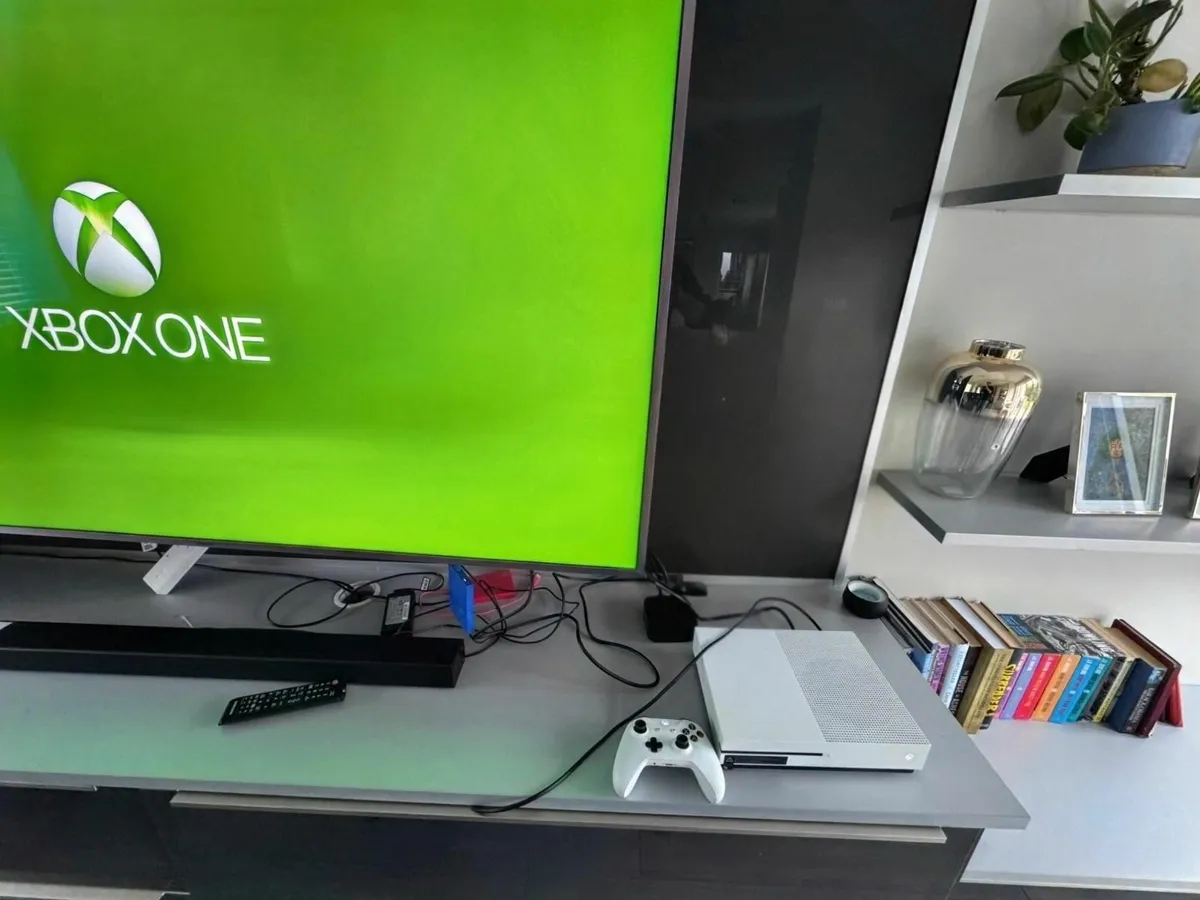 Xbox One S Bundle - Image 3
