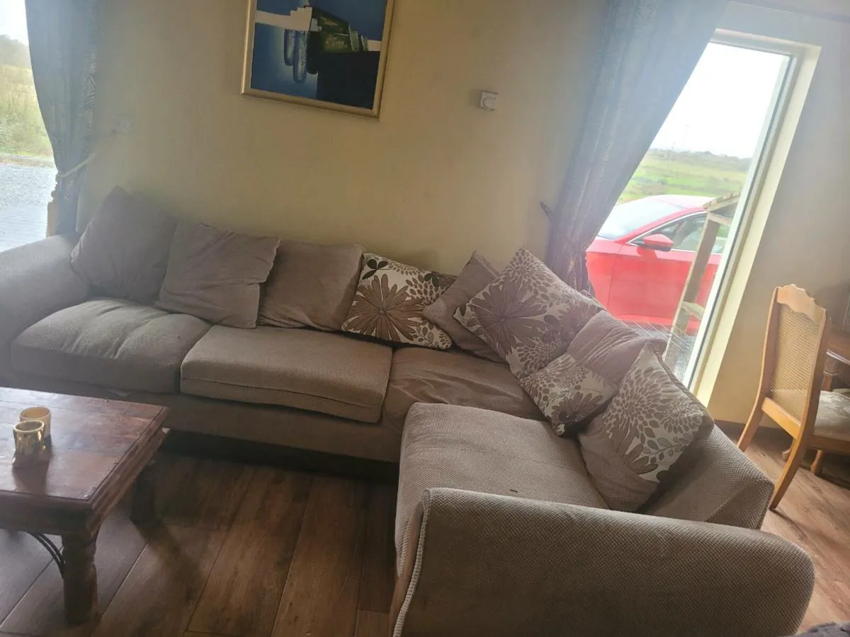 Lshape couch - Image 2