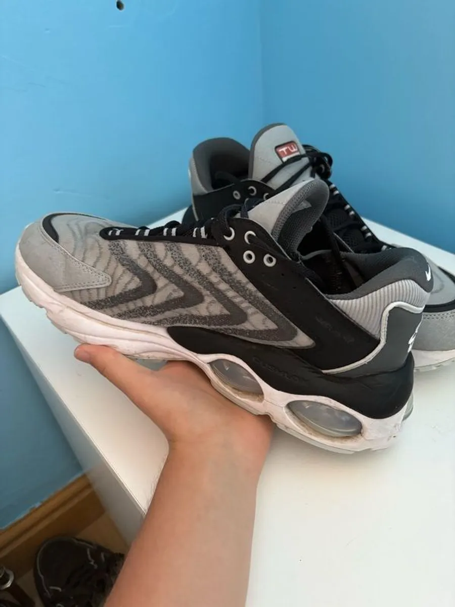 Nike TW Air Max Shoes - Image 3