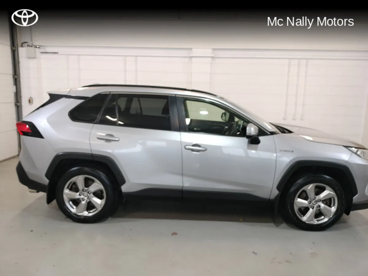 Toyota RAV4 HYBRID SOL LEATHER HEATED SEATS APPLE - Image 4