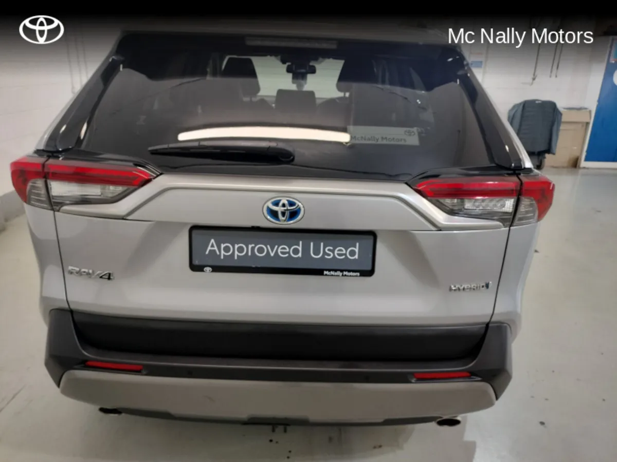 Toyota RAV4 HYBRID SOL LEATHER HEATED SEATS APPLE - Image 4