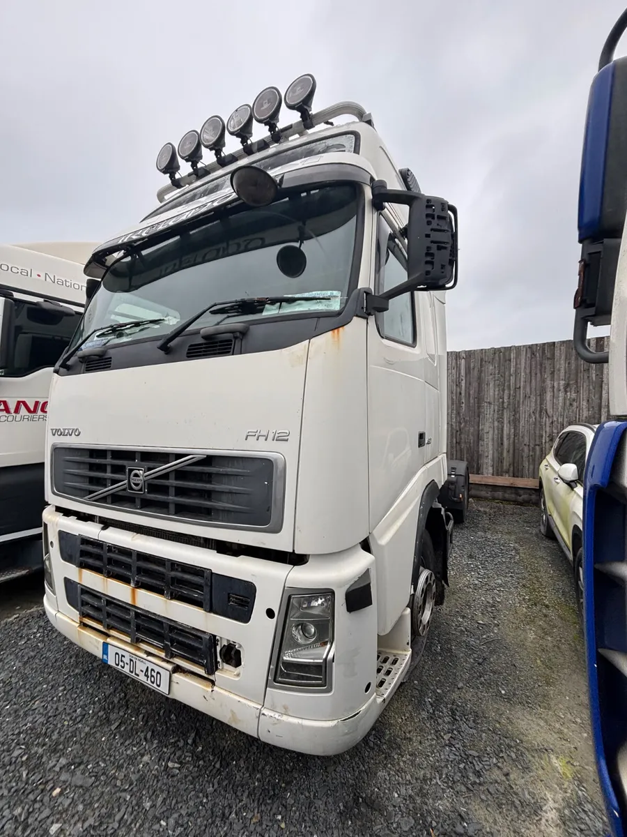 2005 VOLVO FH - Image 2