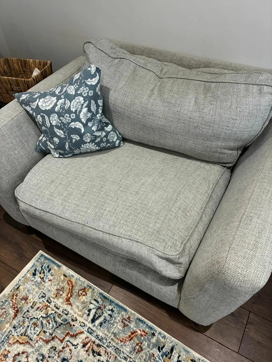 CUDDLER ARMCHAIR 1.5 SEATER - Image 3