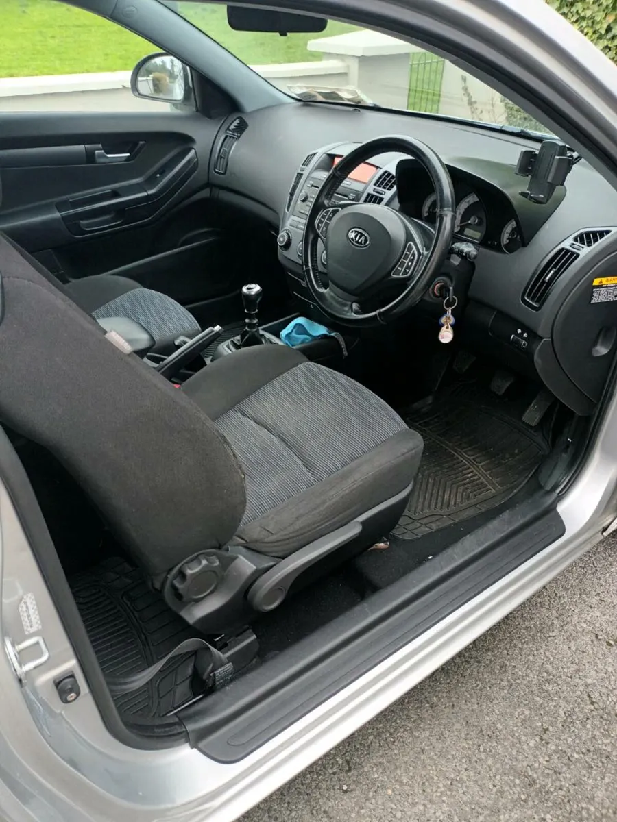 Kia Ceed '09 - Image 3