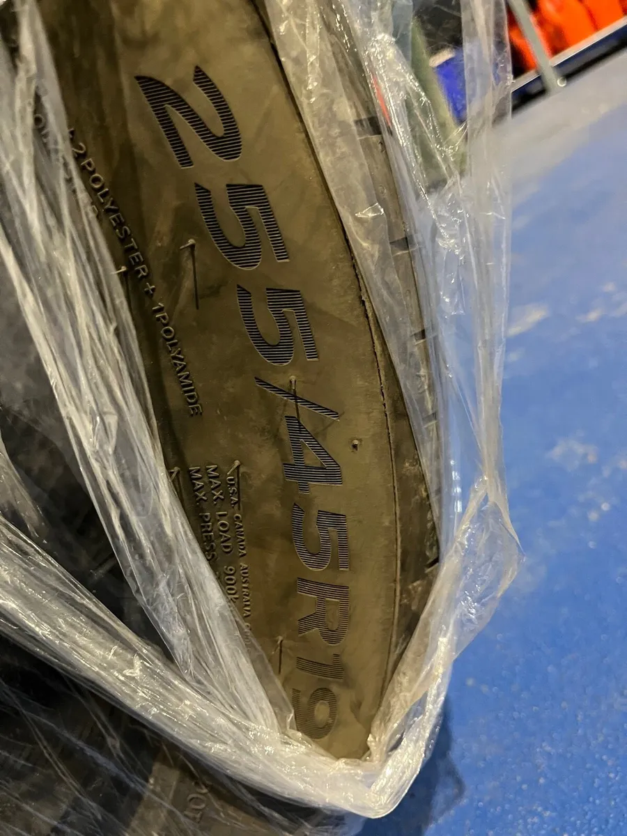 Hankook Ventus S1 Evo3 EV K127E 255/45 R19 (set) - Image 4