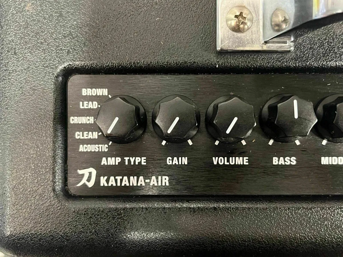 Boss Katana Air - Image 3