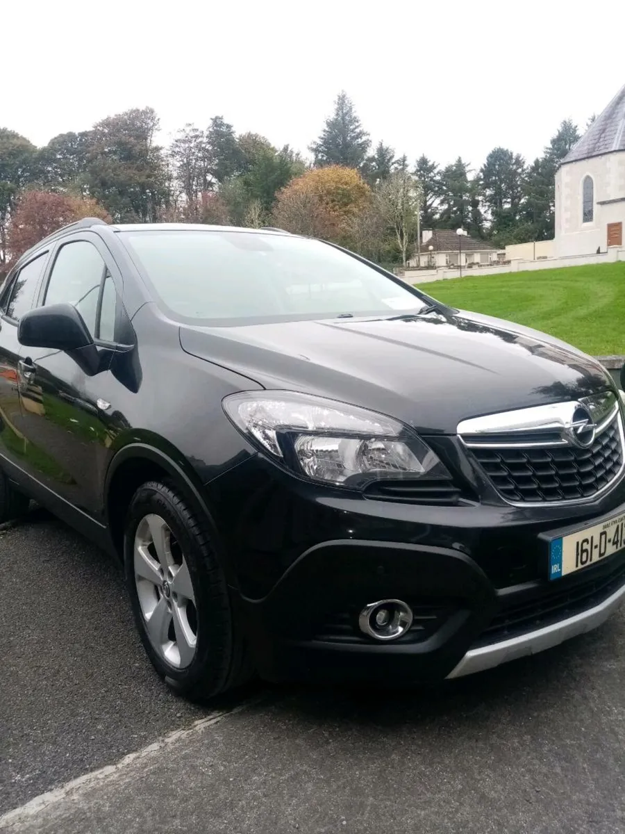 2016 opel mokka commercial and 2012 nissan qashqai - Image 1