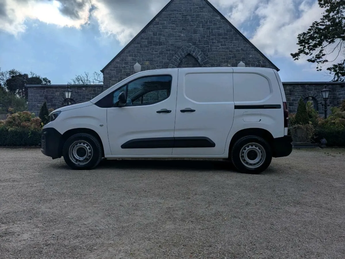 Peugeot partner only 29,000km - Image 2