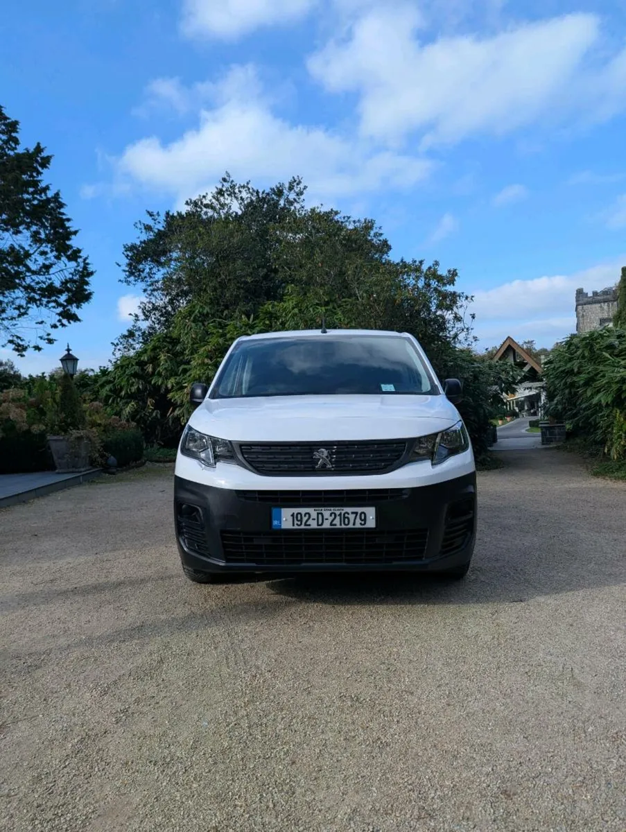 Peugeot partner only 29,000km - Image 3