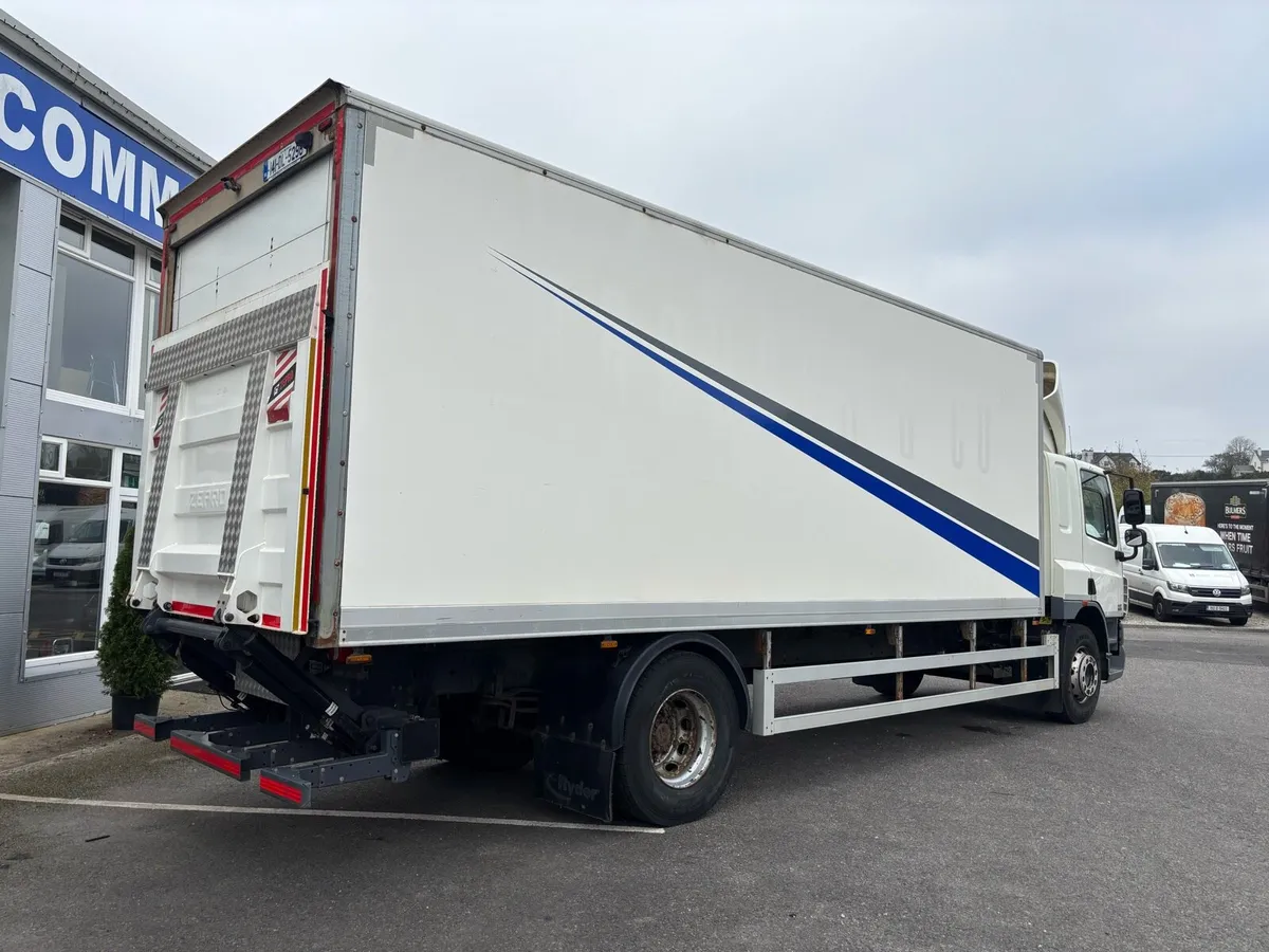 Daf CF-220 automatic Box Body - Image 2
