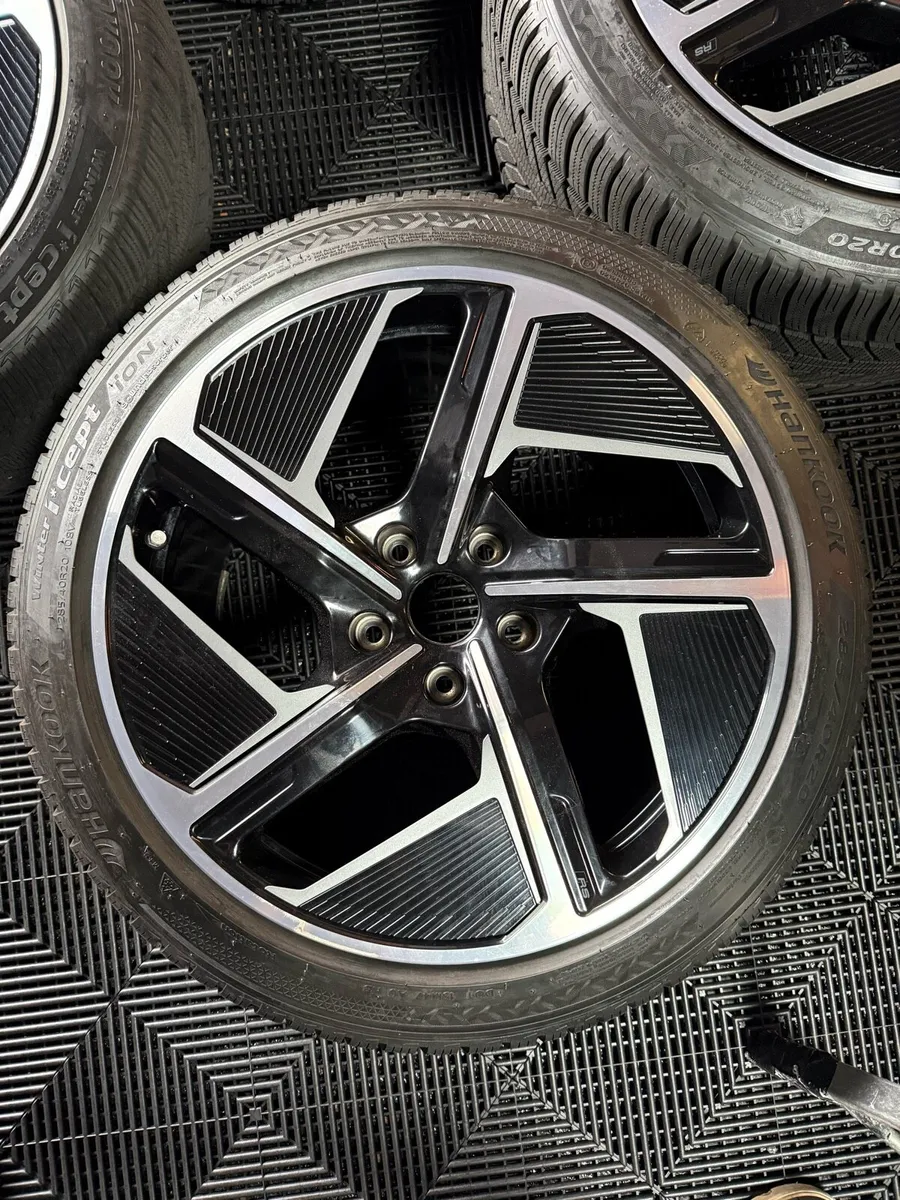 Audi GT e tron alloy wheels with new winter tyres - Image 3