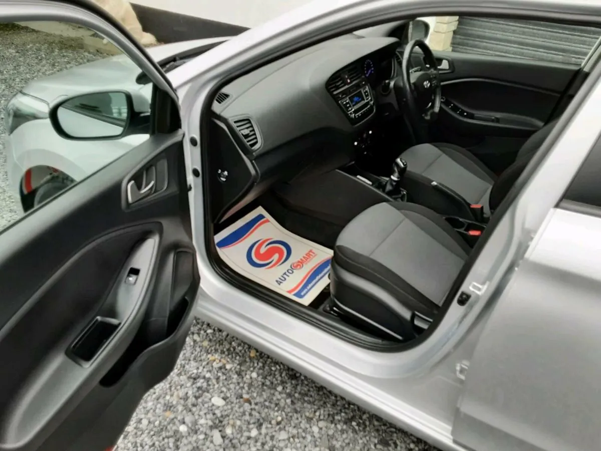 Hyundai i20  1.1   diesel - Image 2