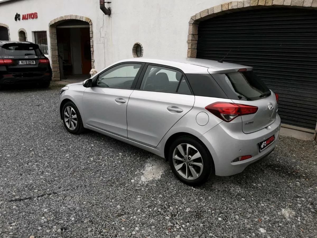 Hyundai i20  1.1   diesel - Image 3