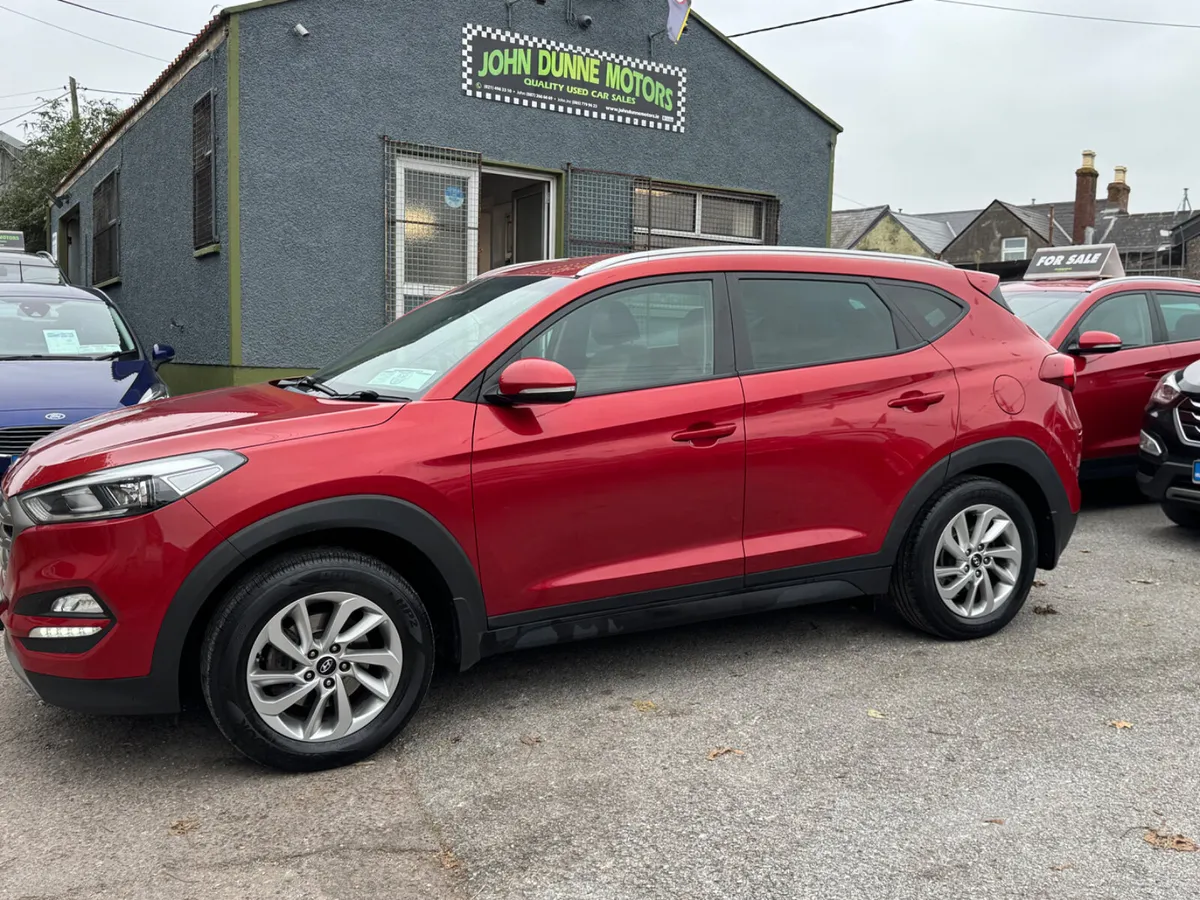 Hyundai Tucson Executive High spec - Image 3