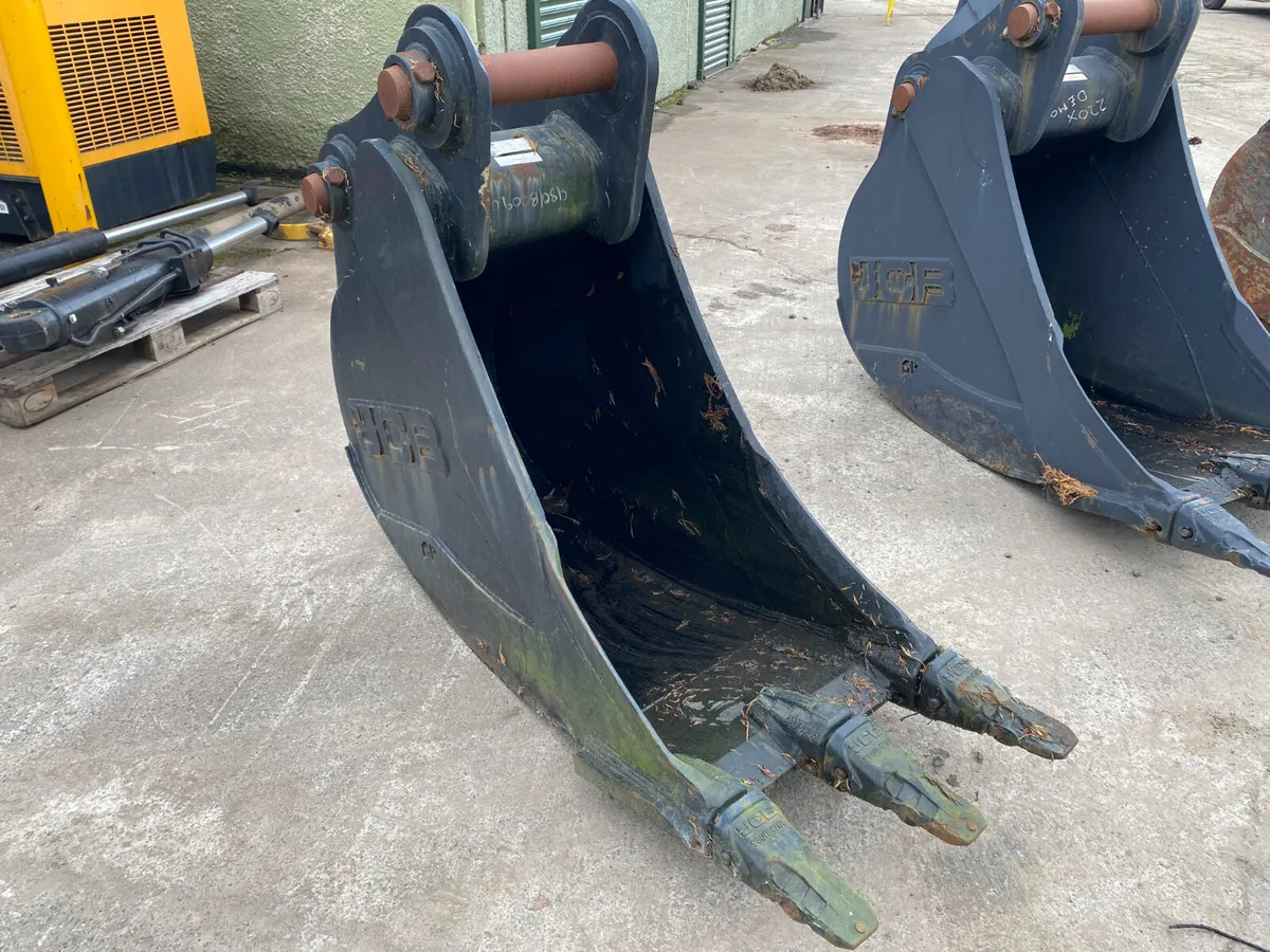 JCB Digging Bucket 500mm - Image 1