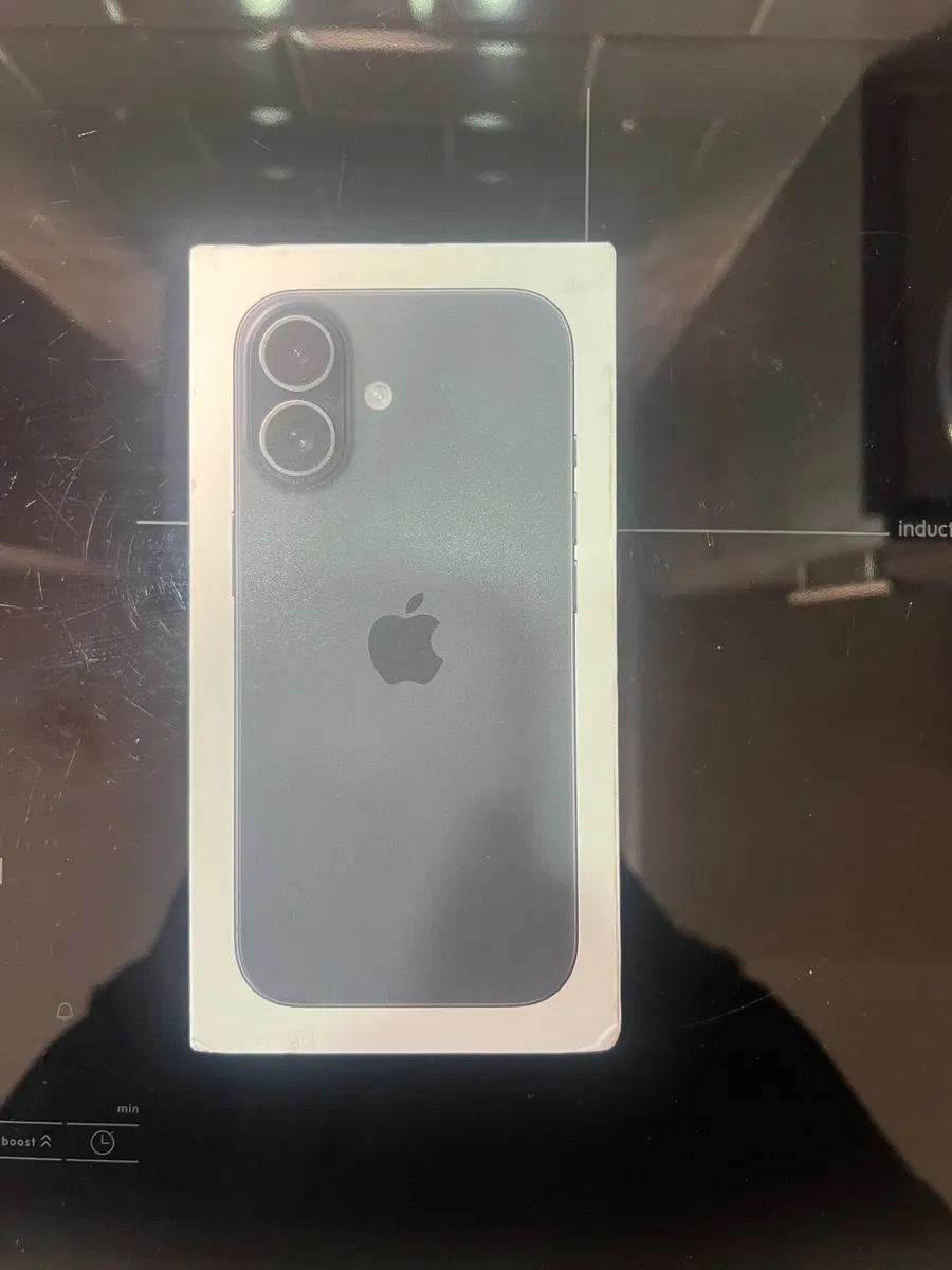 iPhone 17 - Image 3