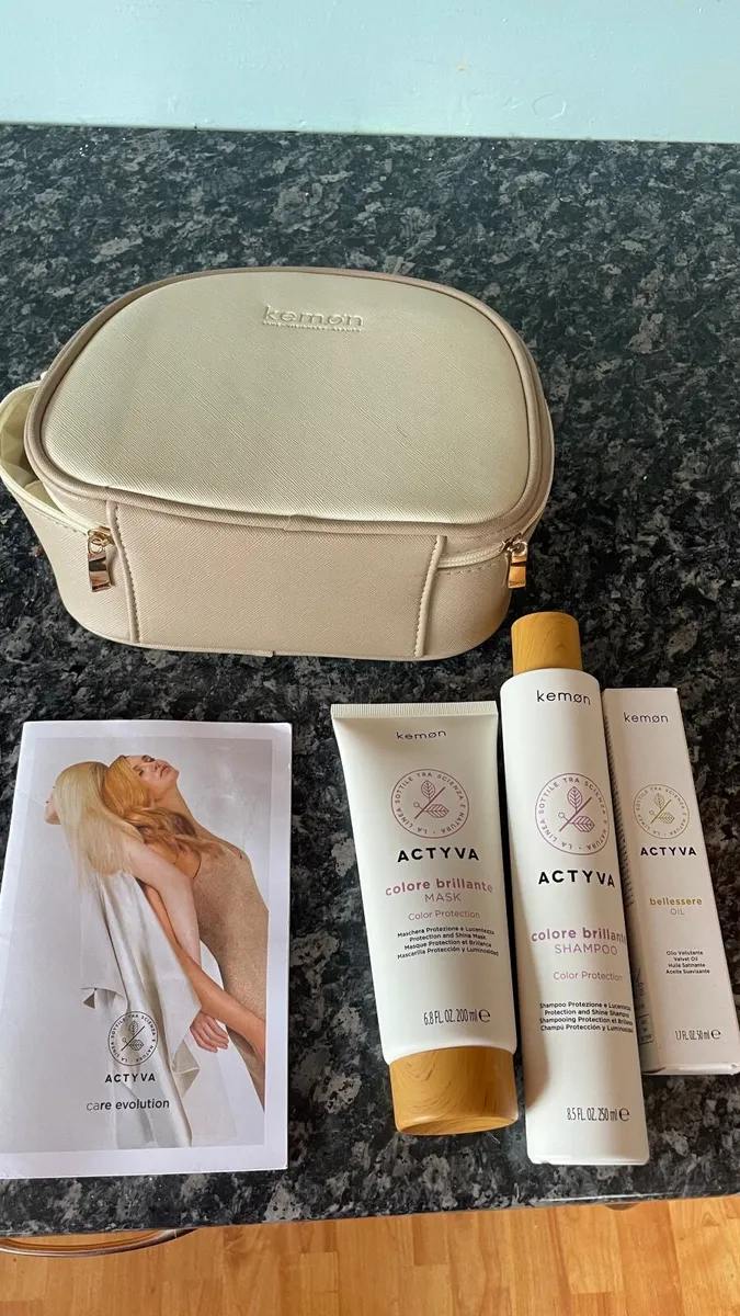 Hair  products with new case - Image 1