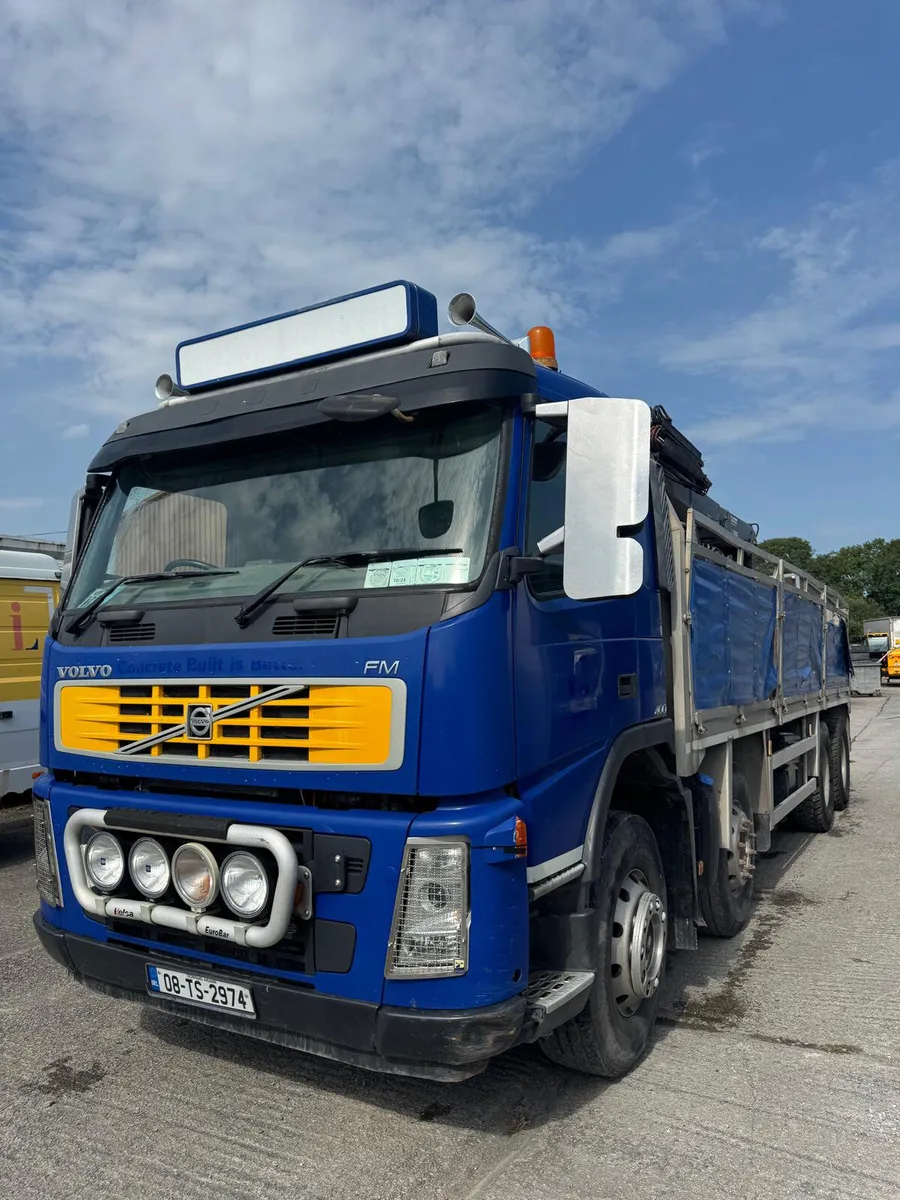 2008 VOLVO FM BLOCK TRUCK - Image 2