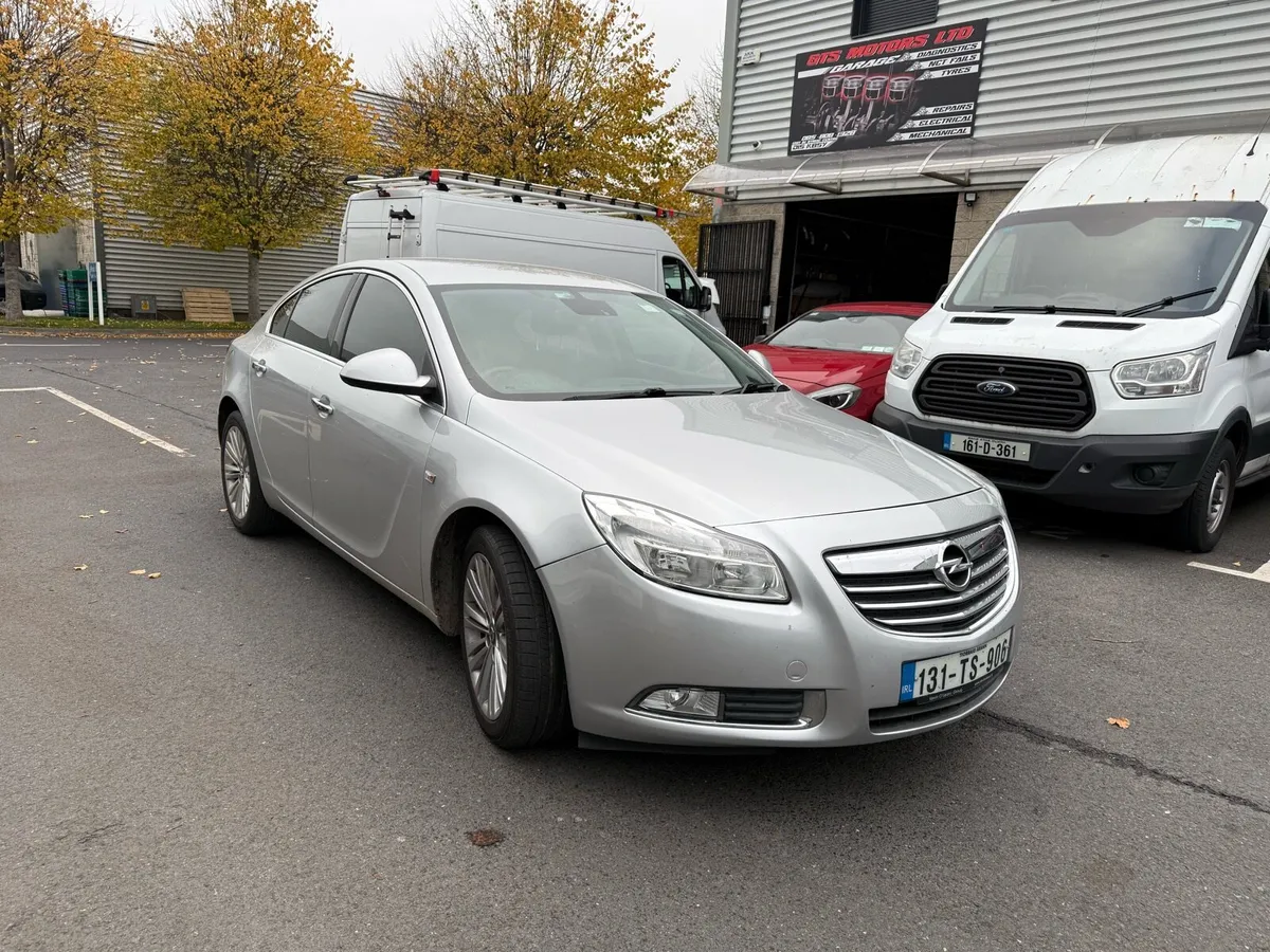 Opel Insignia - Image 1