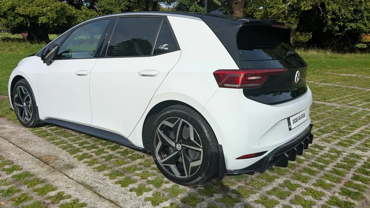 Volkswagen ID.3 - Image 2