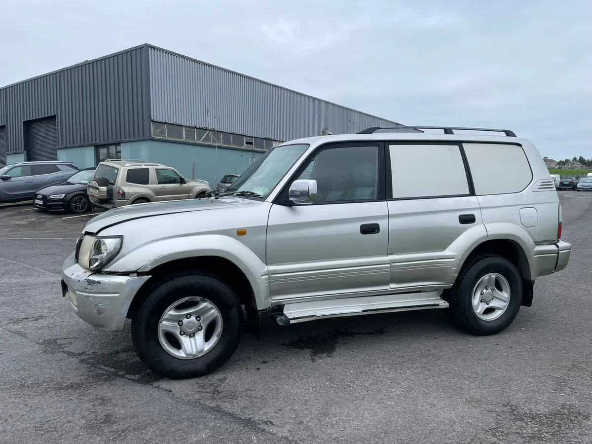 Toyota LandCruiser 2001 - Image 2