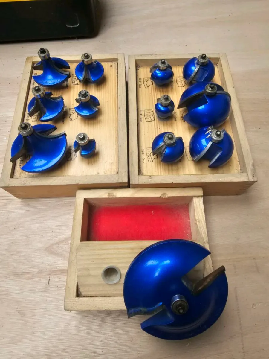 1/2" router bit set. - Image 1