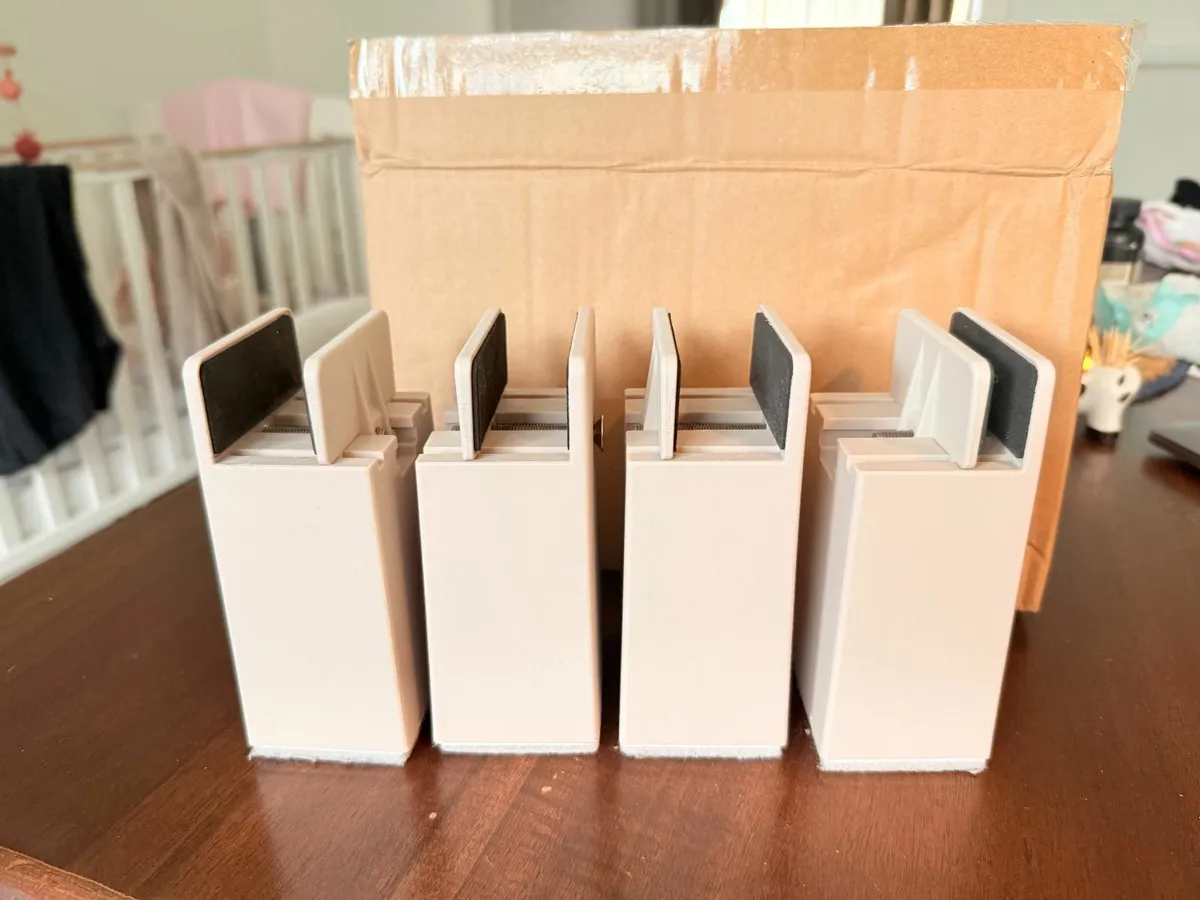 Furniture riser block