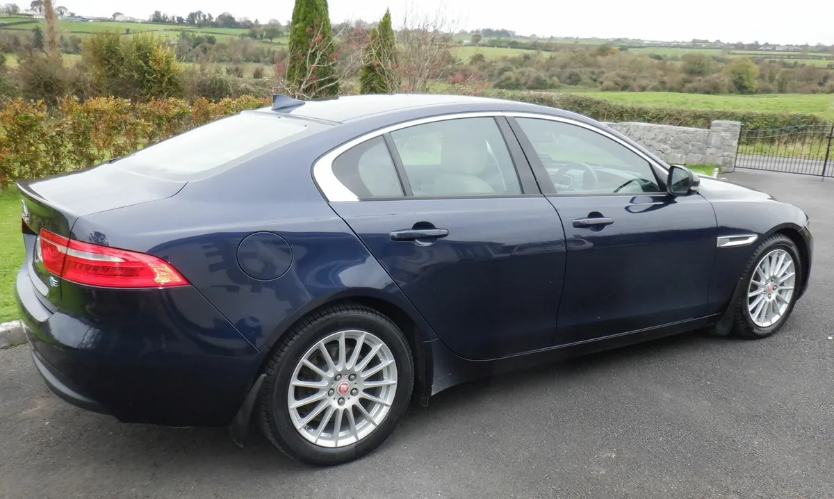 2016 Jaguar XE 2.0L Diesel– SE | Manual - Image 2