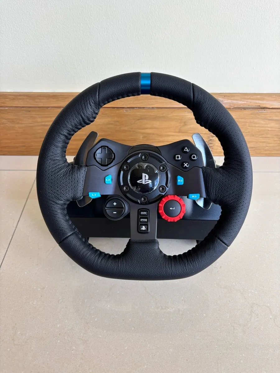 G29 Driving Force racing wheel and pedals - Image 4