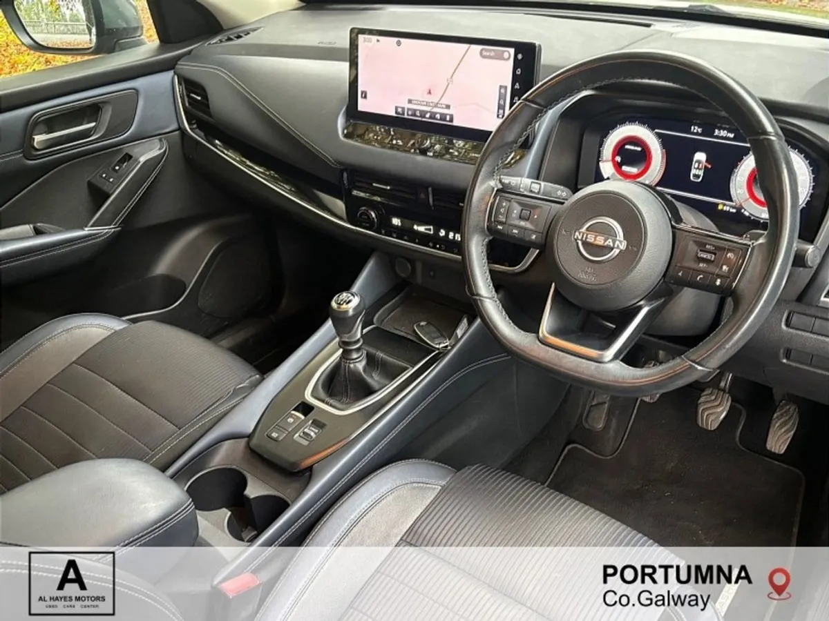 Nissan QASHQAI Premium 1.3 PET Mild Hybrid - Image 2