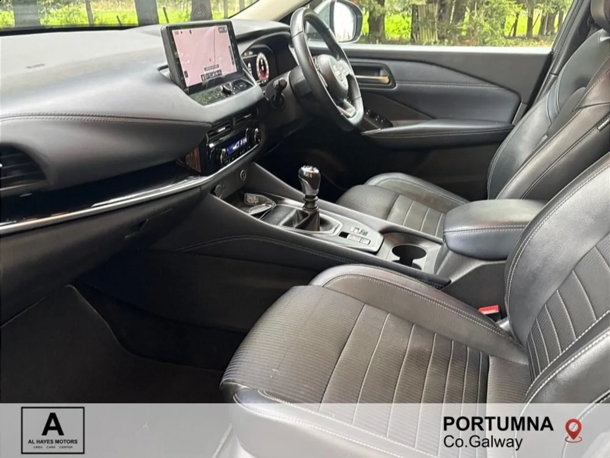 Nissan QASHQAI Premium 1.3 PET Mild Hybrid - Image 4