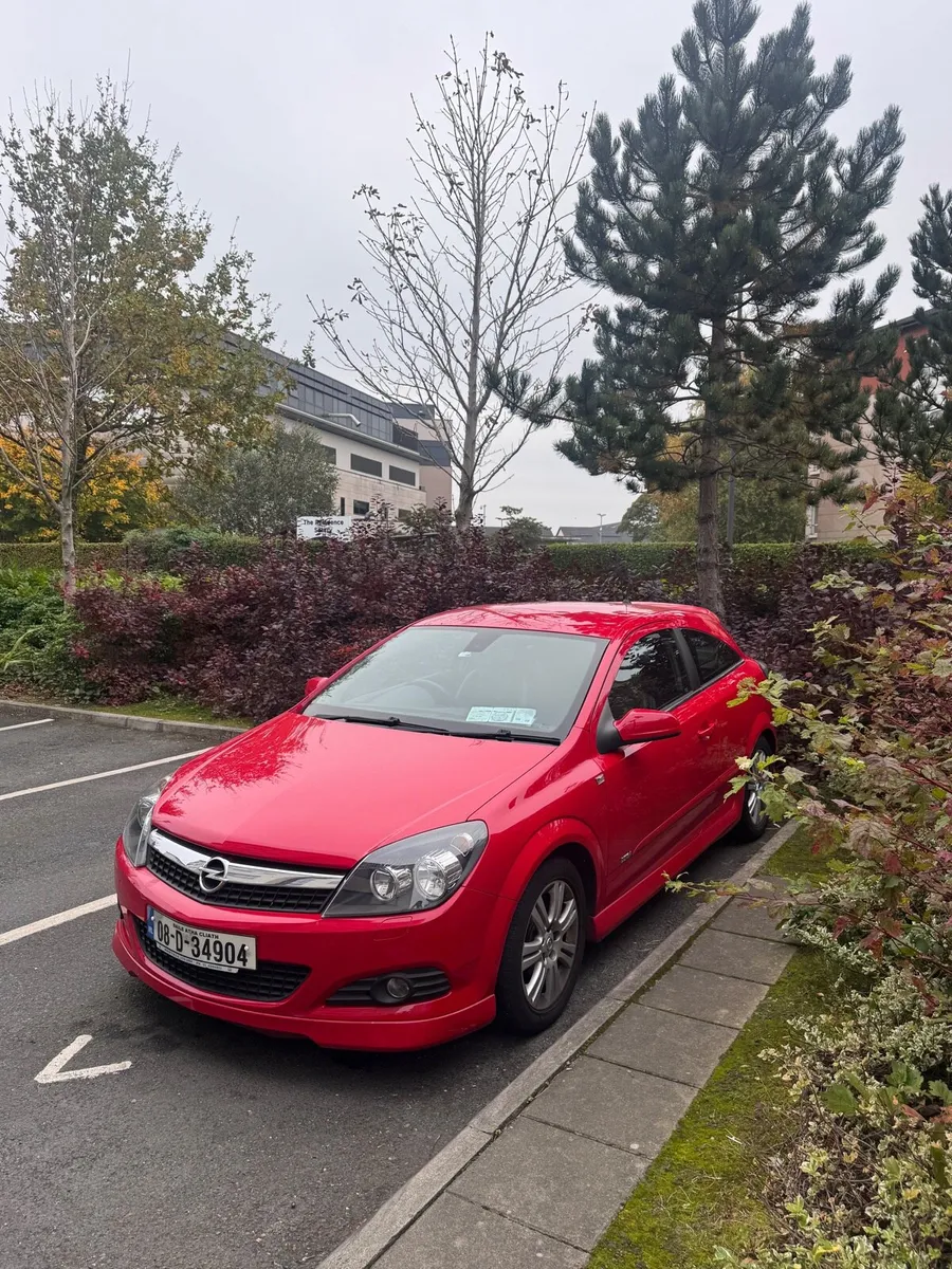 Opel Astra - Image 1