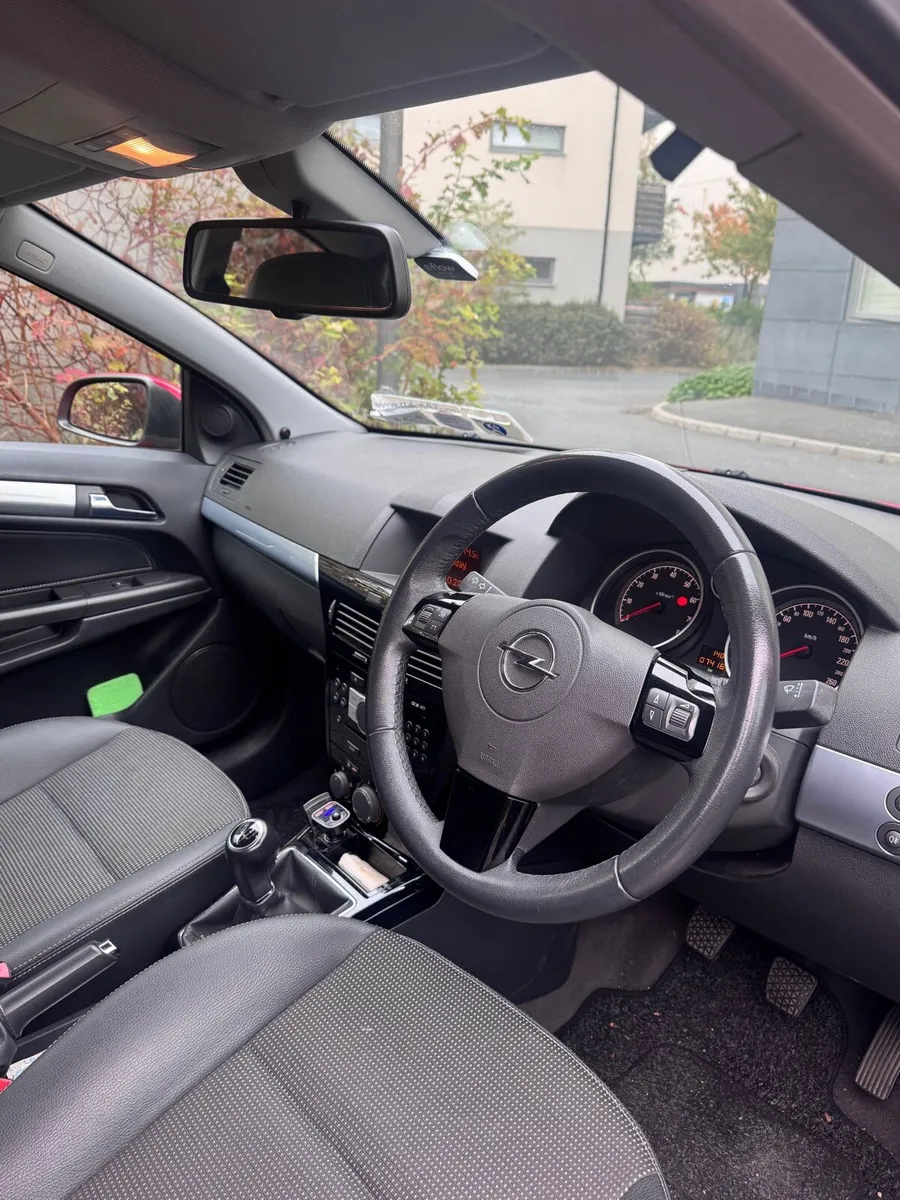 Opel Astra - Image 4