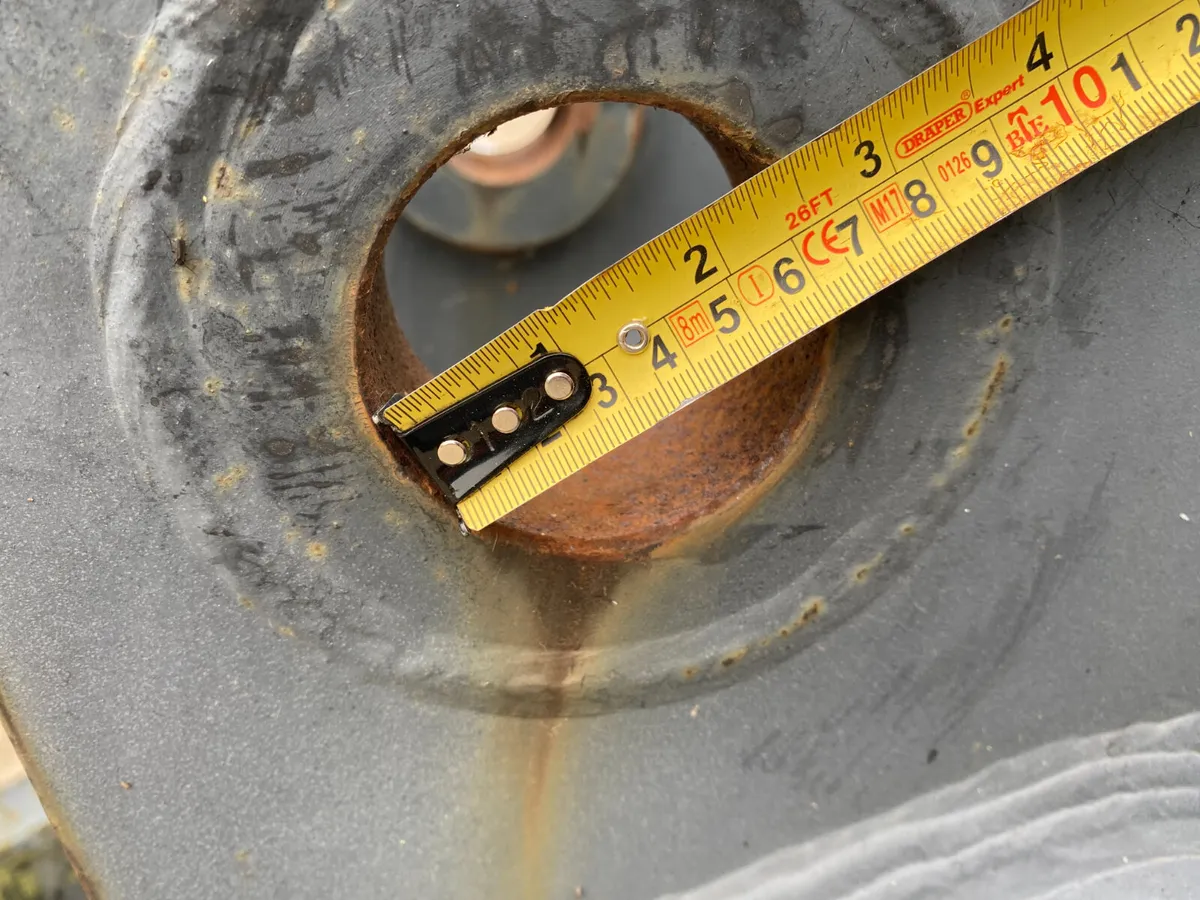 JCB Digging Bucket 850mm - Image 3