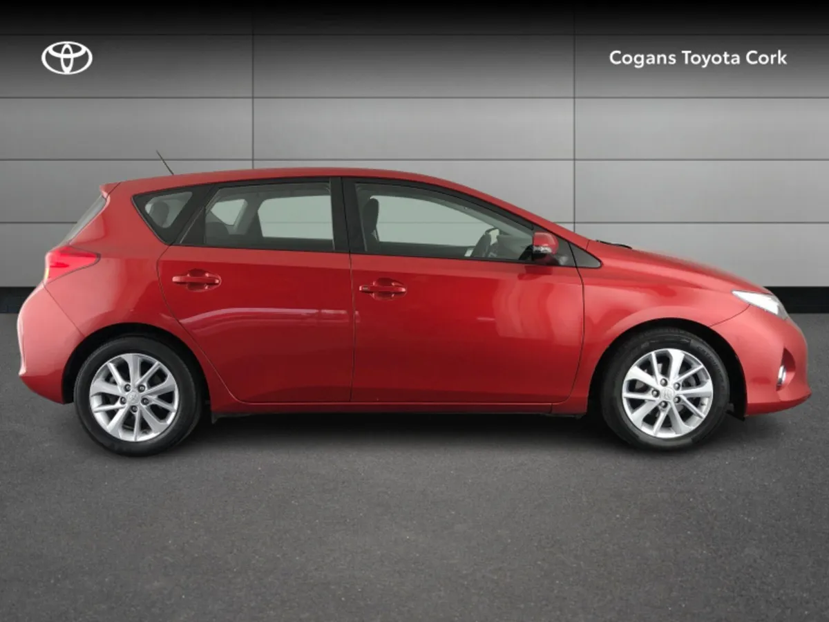 Toyota Auris AURIS 1.4 D-4D AURA - Image 3