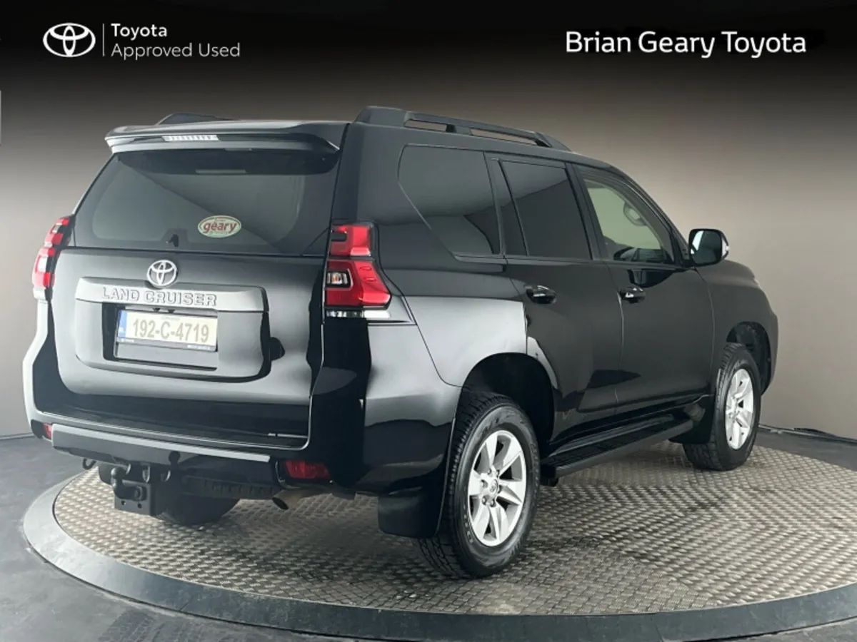 Toyota Land Cruiser Leather AUTO Comm - Image 2