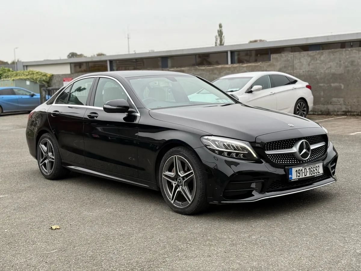 Mercedes-Benz C180 AMG Line - Image 1