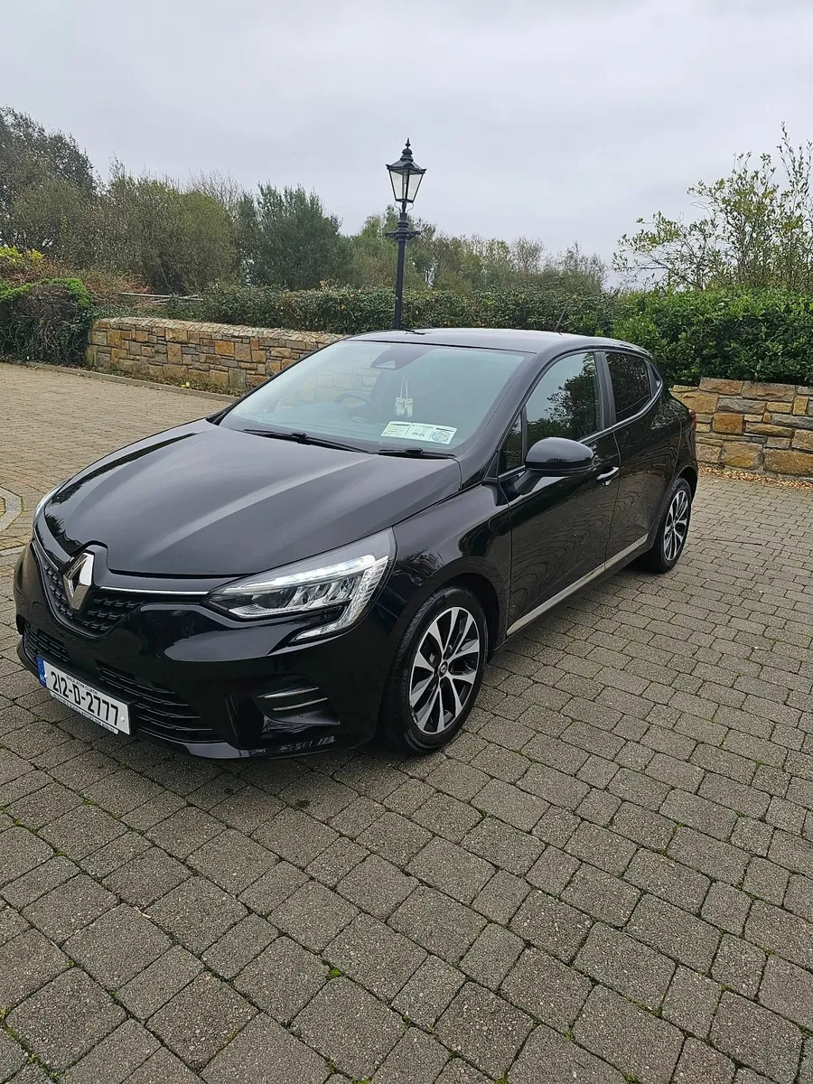 Renault Clio 2021 - Image 1