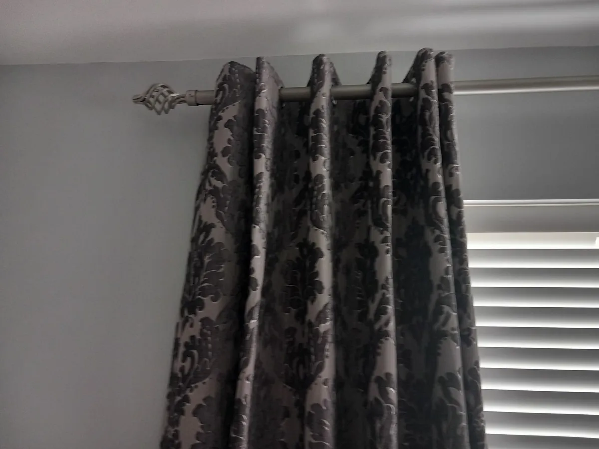 2 sets of grey eyelet curtains - Image 2