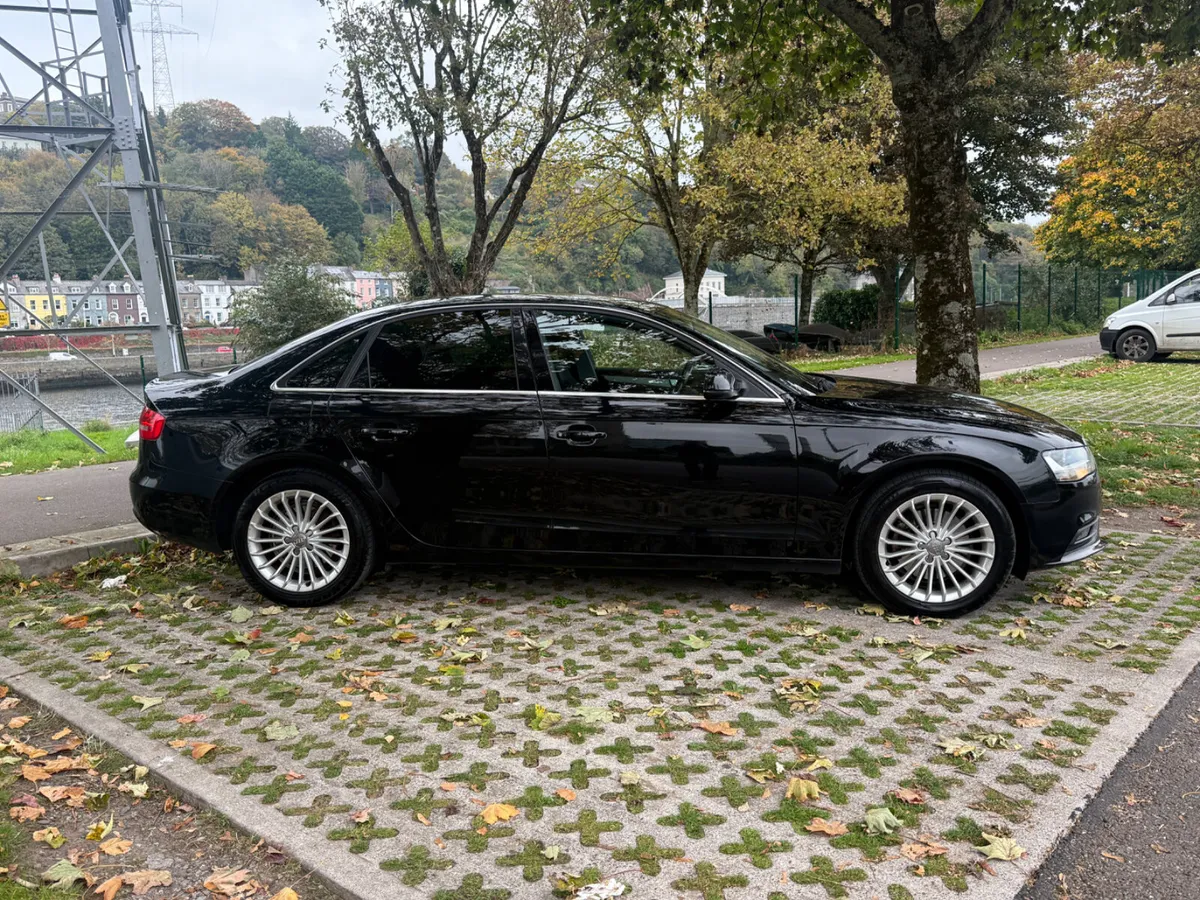 Audi A4 2013 - Image 2