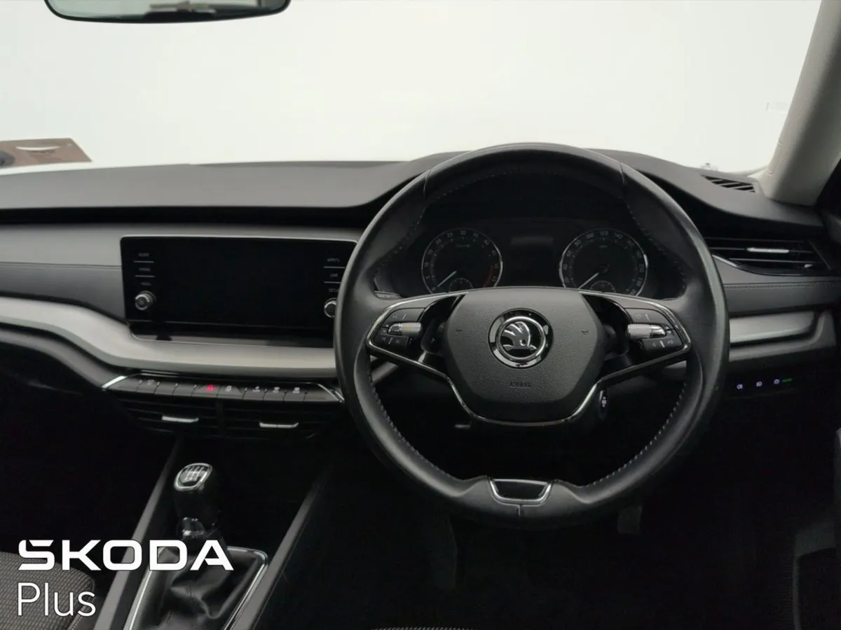 Skoda Octavia Ambition 2.0tdi 115HP - Image 4