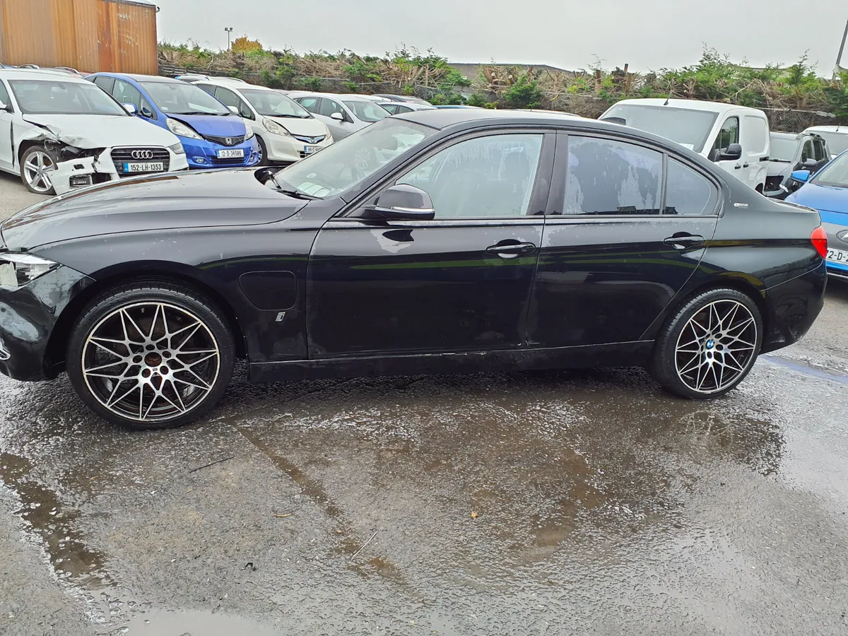 2017 BMW 3-SERIES - Image 3