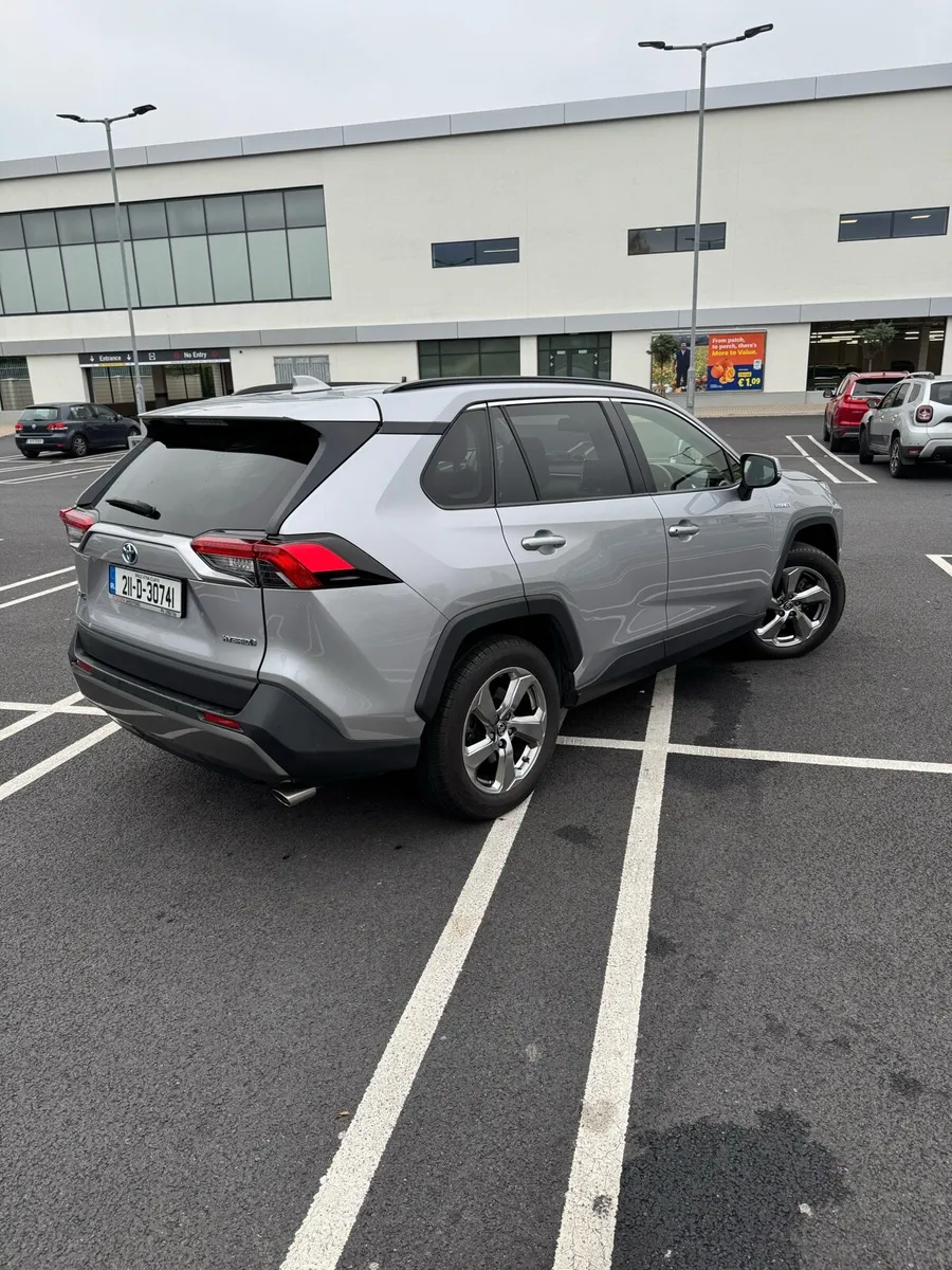 Toyota RAV4 Sol - Image 4
