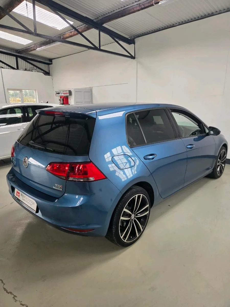 Volkswagen Golf 1.6 Diesel 2014 - Image 2