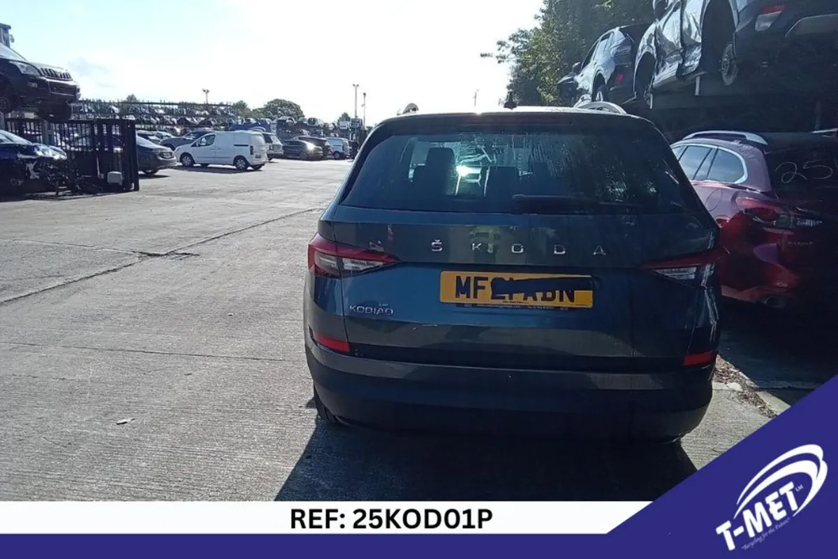 2021 SKODA KODIAQ BREAKING FOR PARTS - Image 2