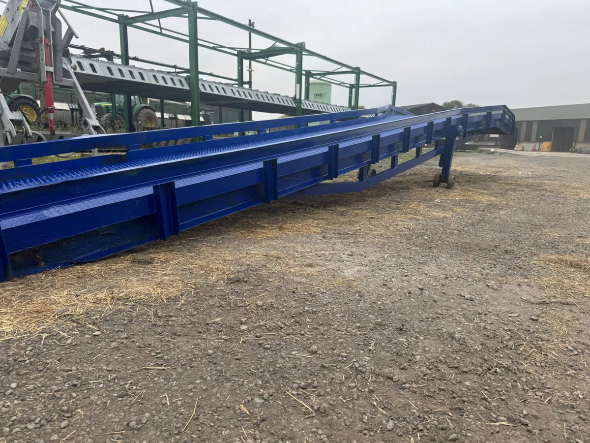 Loading ramp - Image 3