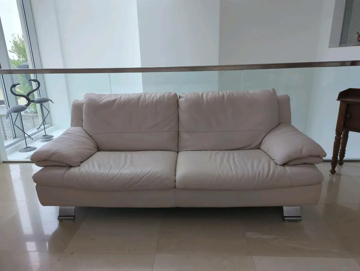 3+2 Seater Couchs - Image 2