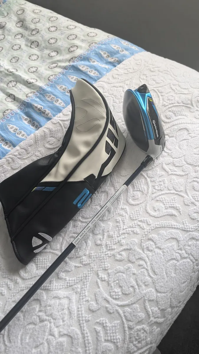 Taylormade Sim 2 Max driver (Stiff Flex) - Image 4